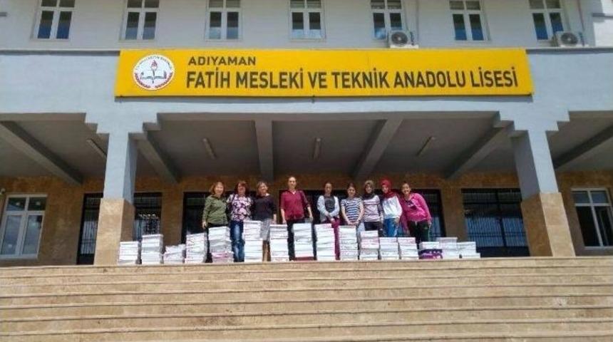 İşadamı Binzet&rsquo;in Adıyamanlı &Ouml;ğrencilere Karne Hediyesi