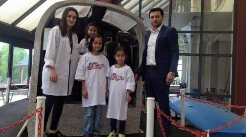 Kartepe Bilgi Evi &Ouml;ğrencileri Ko&uuml;&rsquo;de