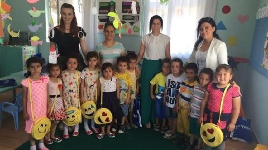 Milaslı Miniklere Bayram Hediyesi