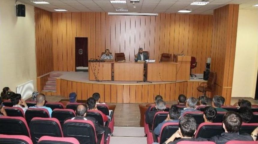 Ceza İnfaz Kurumundan Salınan H&uuml;k&uuml;ml&uuml;lere Y&ouml;nelik Değerler Eğitimine İlişkin Seminer D&uuml;zenlendi