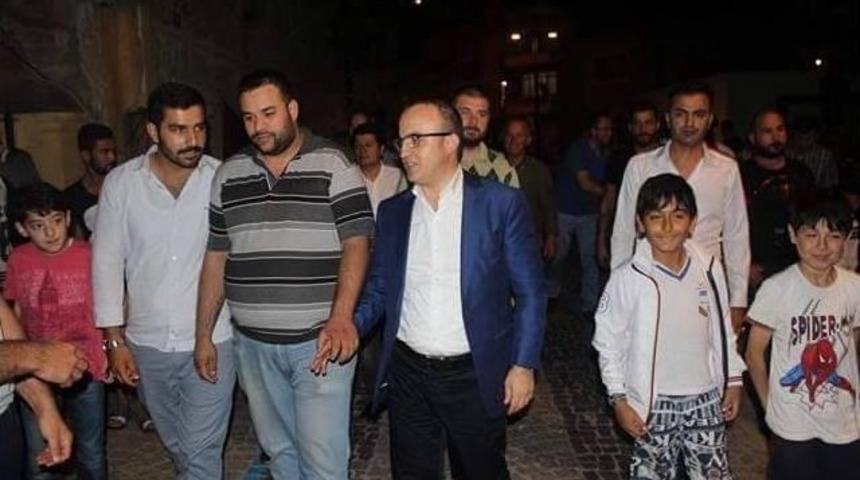 Turan, Fevzi Paşa&rsquo;da Gen&ccedil;lerle Sahur Yaptı