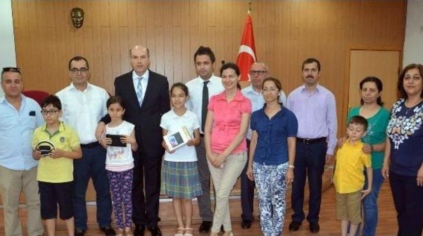 Aydın&rsquo;da G&uuml;venilir Gıdayı Resmeden &Ouml;ğrenciler &Ouml;d&uuml;llendirildi