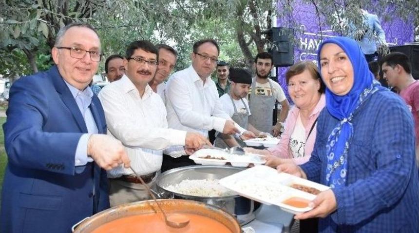 Şehzadeler&rsquo;in İftar Sofrası Aşağı&ccedil;obanisa&rsquo;da Kuruldu