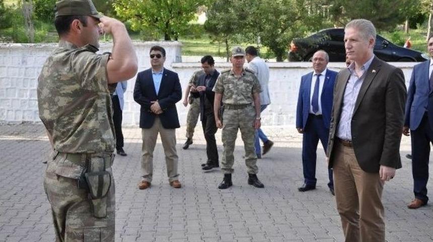 Vali G&uuml;l, Gemerek&rsquo;te İncelemelerde Bulundu