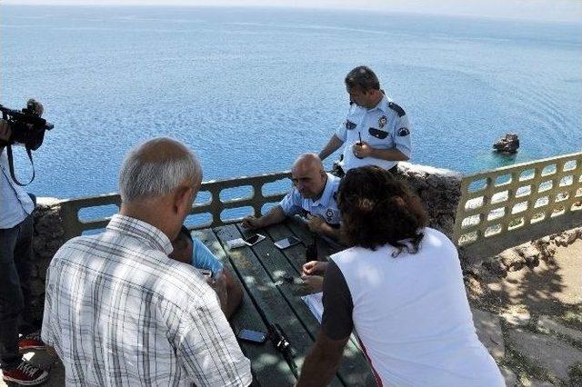 Bayi Toplantısı İçin Geldiği Antalya’da 35 Metrelik Falezlerden Atladı