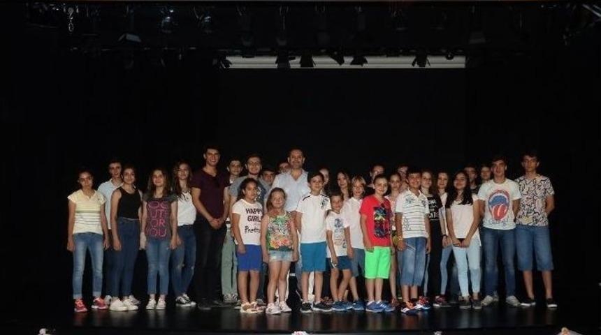 Manisa&rsquo;da Şehir Tiyatrosu Yaz Kursları Başladı