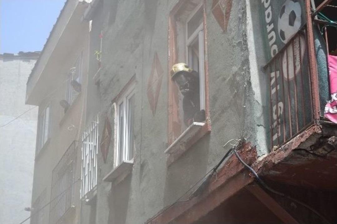 (&ouml;zel Haber) Ocakta Unutulan Yemek Yangına Neden Oldu