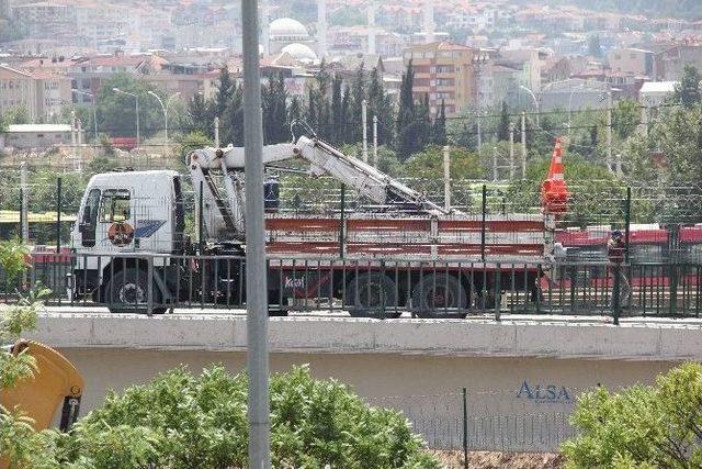 Mudanya Yolunda Köprüler Bu Gece Yıkılıyor