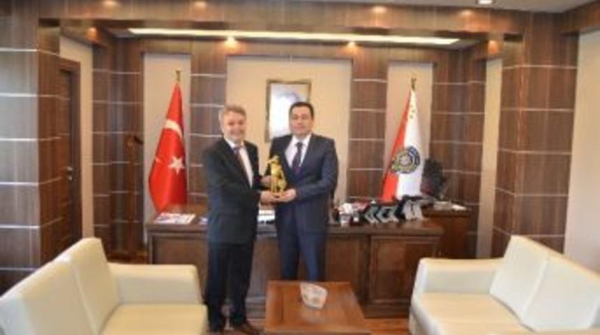 Ceza Mahkemesi Başkanından İl Emniyet Müdürüne Veda Ziyareti