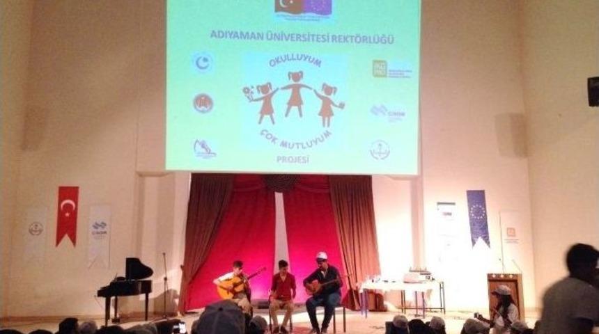 &Ouml;ğrencilere &lsquo;ergenlik Psikolojisi Ve Sorunları&rsquo; Eğitim Semineri