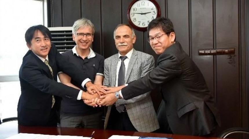 Om&uuml; Ve Japon Fukui &Uuml;nversitesi İşbirliği Anlaşması İmzaladı