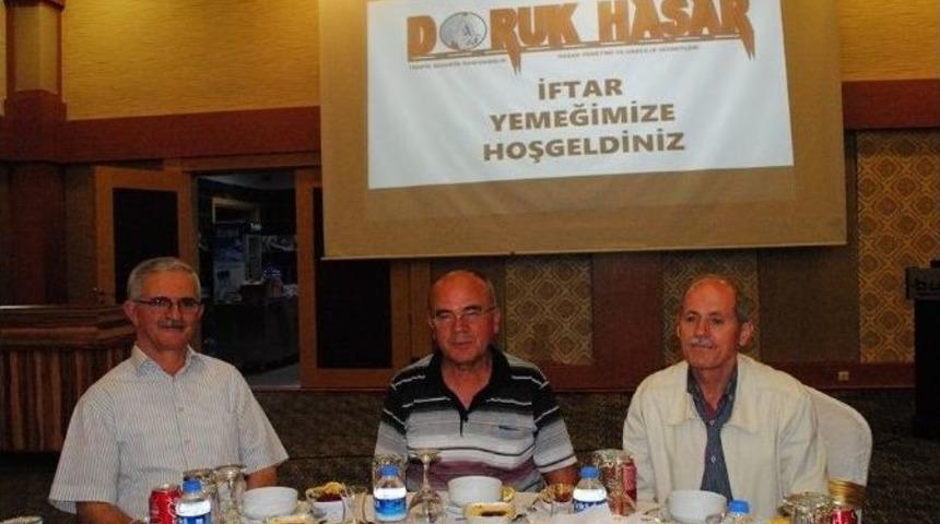 Doruk Danışmanlık &Ccedil;alışanları Muhtarlarla İftar Yemeğinde Bir Araya Geldi