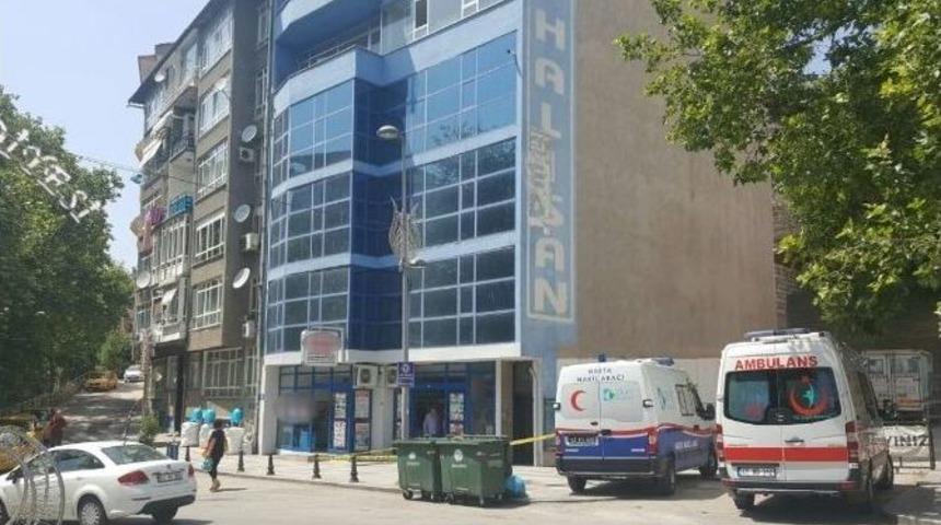 Asans&ouml;rde Kalan 61 Yaşındaki Adamın Cesedi 30 G&uuml;n Sonra Bulundu