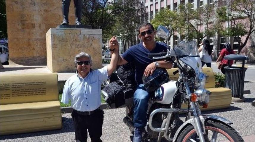 Engelli Motosiklet&ccedil;i 10 Bin Kilometre Yol Katedecek