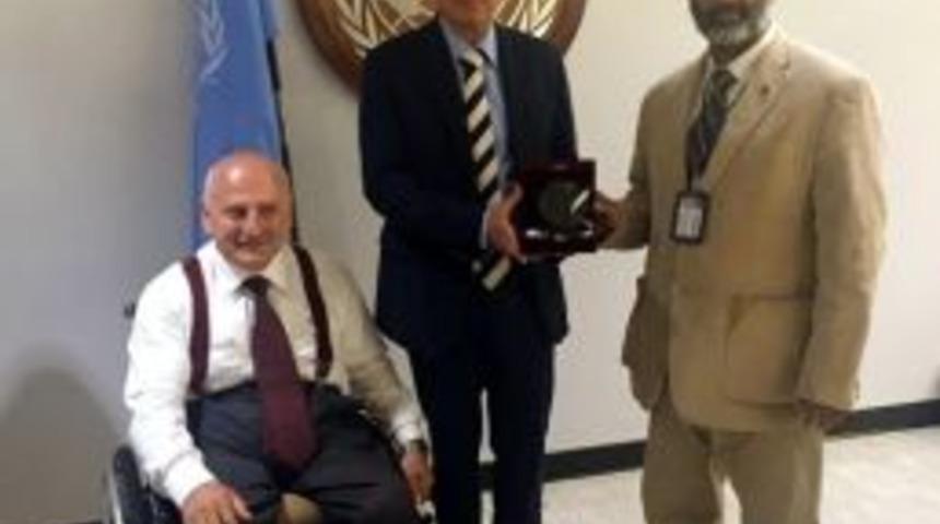 Wdu&rsquo;dan B&uuml;y&uuml;kşehir Belediyesine Plaket