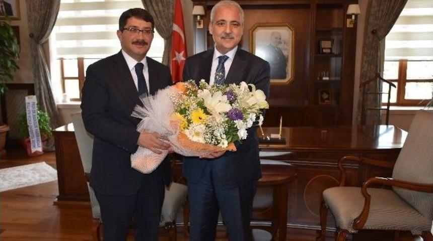 Vali G&uuml;ven&ccedil;er Konuklarını Ağırladı