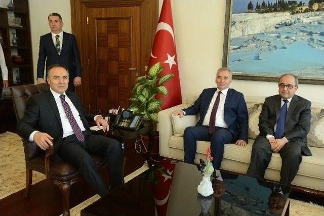 Denizli Valiliğine Atanan Ahmet Altıparmak Görevine Başladı