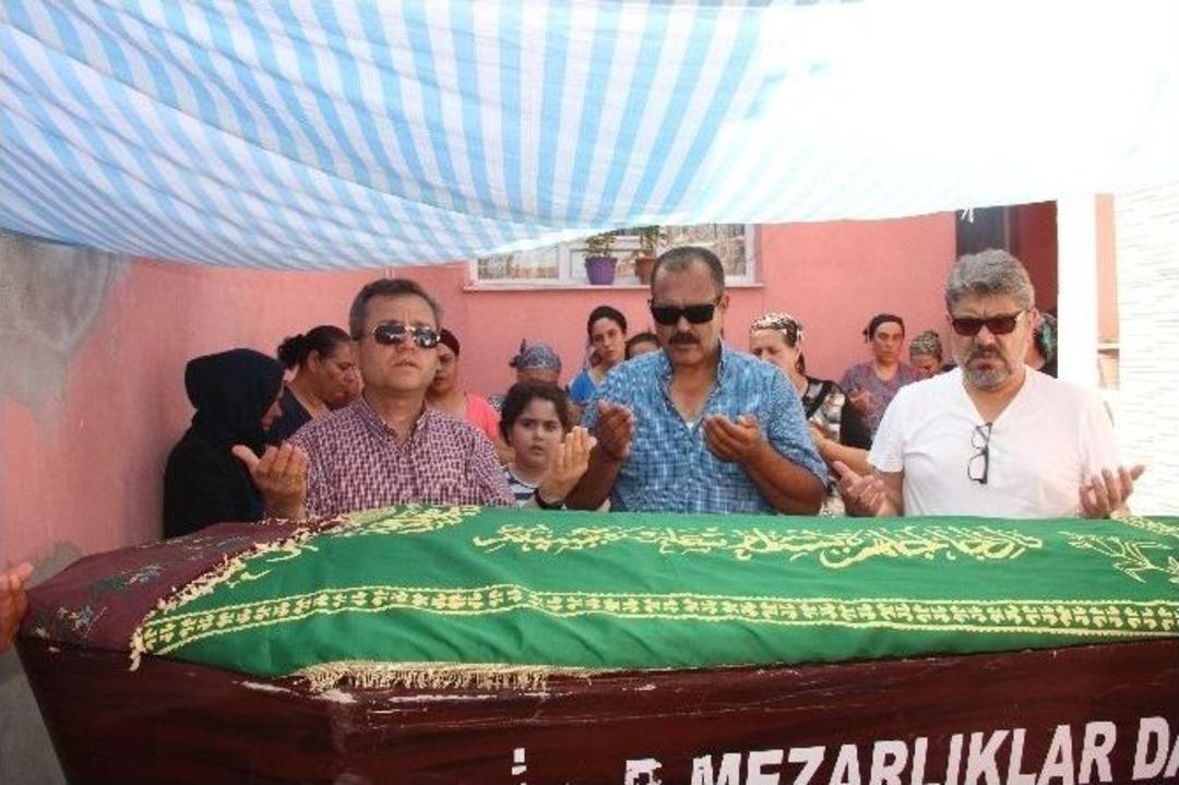 &Uuml;nl&uuml; Klarnet&ccedil;i H&uuml;sn&uuml; Şenlendirici&rsquo;nin Acı G&uuml;n&uuml;