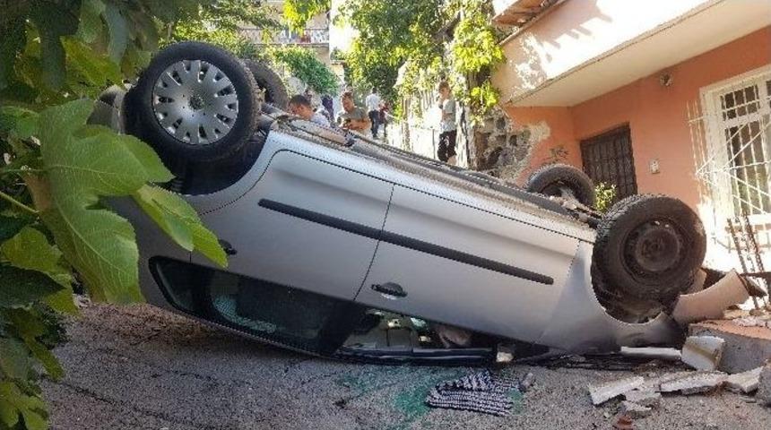 Otomobil Dar Sokakta Takla Attı: 1 Yaralı