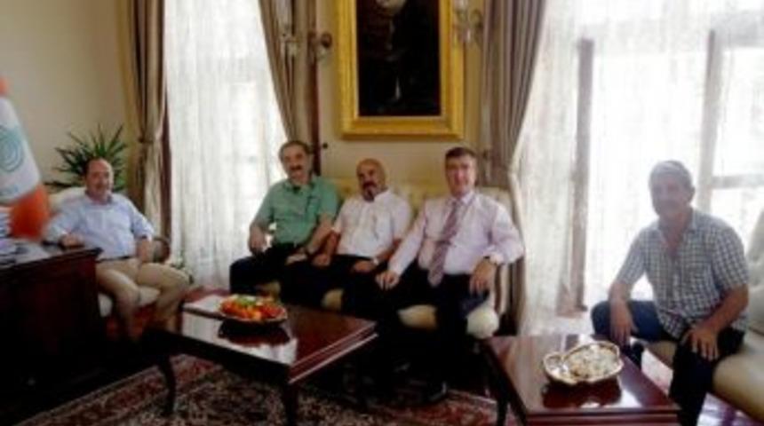 Eski Kırkpınar Ağası Yazoğlu&rsquo;ndan Belediye Başkanı G&uuml;rkan&rsquo;a Ziyaret