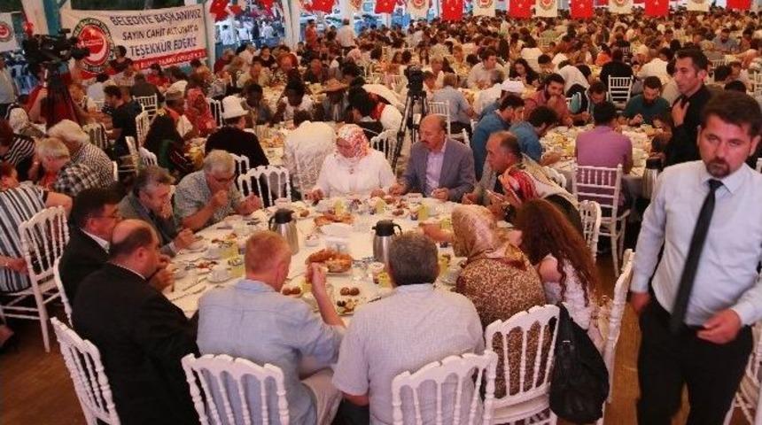 Trakya Rumeli Balkan T&uuml;rkleri Sultangazi&rsquo;de Bir Araya Geldi