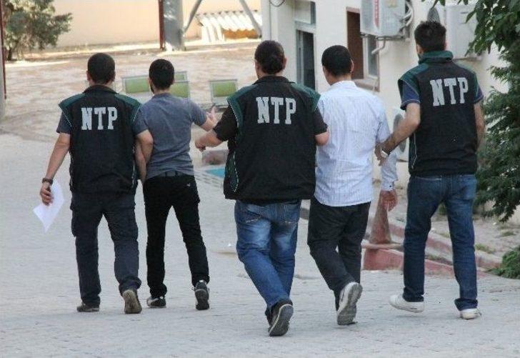 Uyuşturucu Tacirlerine Şafak Baskını G4