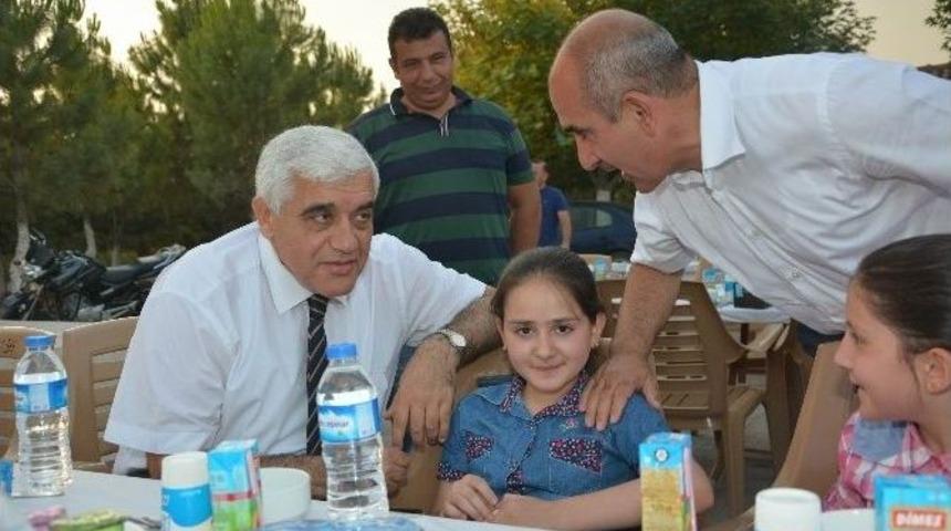 Kilis Belediyesi’nden Kardeşlik İftar Yemeği