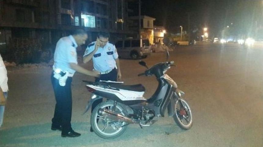 Motosiklet Devrildi: 1 Yaralı