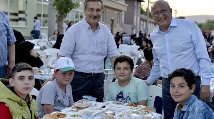 En G&uuml;zel İftarlar Tepebaşı&rsquo;nda Yaşanıyor