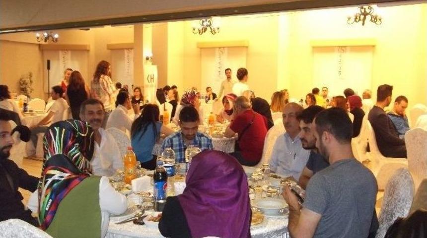 &Ouml;zel Konya Hospital Ailesi İftarda Buluştu