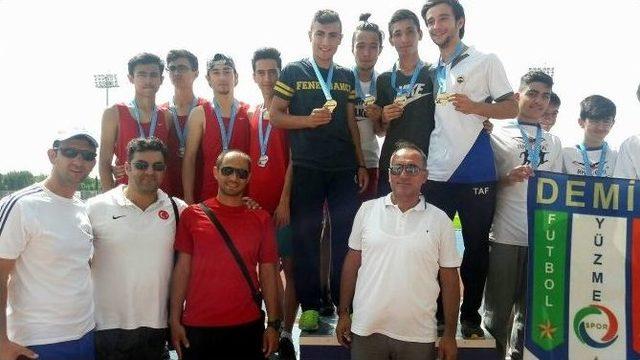 Aydın Atletizmde İstanbul’u Fethetti