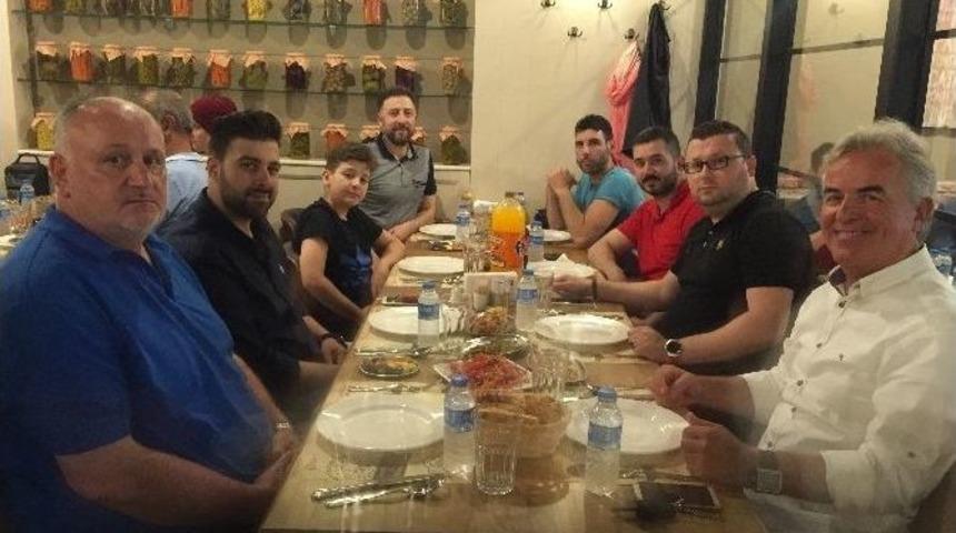 Kuyumcular İftar Yemeğinde Bir Araya Geldi