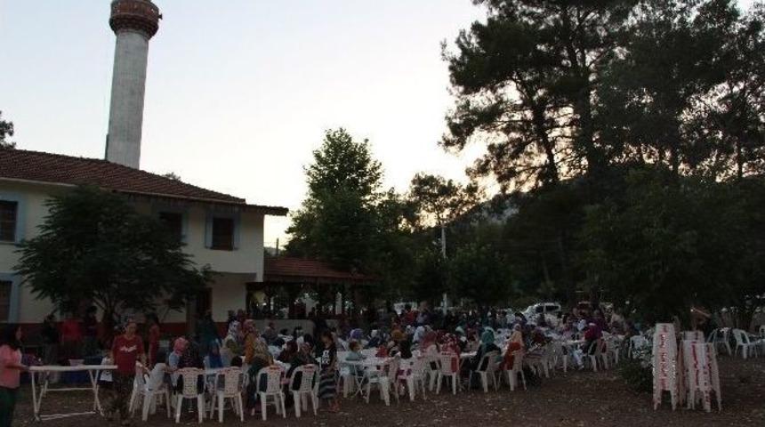 Oliympos&rsquo;ta İftar Yemeği D&uuml;zenlendi