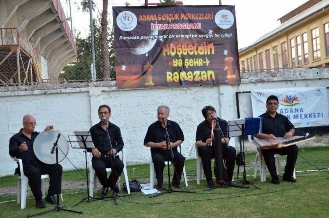 Seyhan Ve Y&uuml;reğir Gen&ccedil;lik Merkezi &Uuml;yelerine İftar