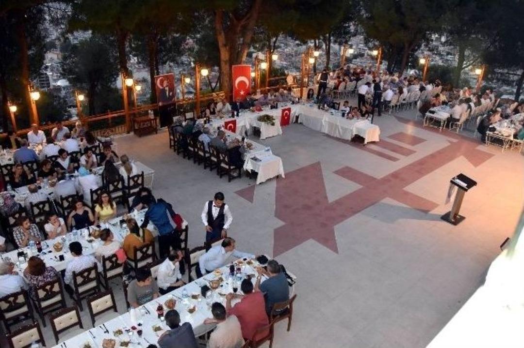 Başkan Kayda, Şehit Aileleri Ve Gazileri İftar Sofrasında Ağırladı