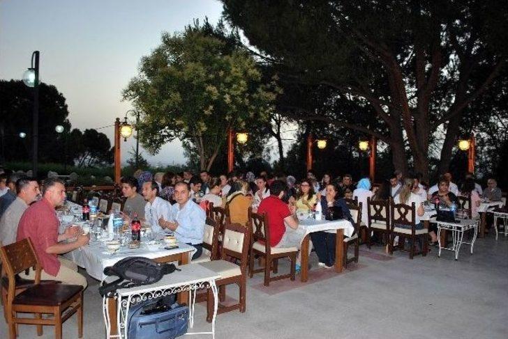 Başkan Kayda, Şehit Aileleri Ve Gazileri İftar Sofrasında Ağırladı G2