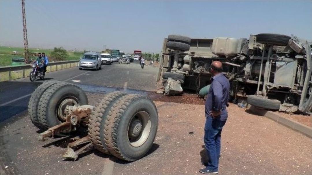 Aile Gezisi Faciayla Bitti: 1 &Ouml;l&uuml;, 7 Yaralı