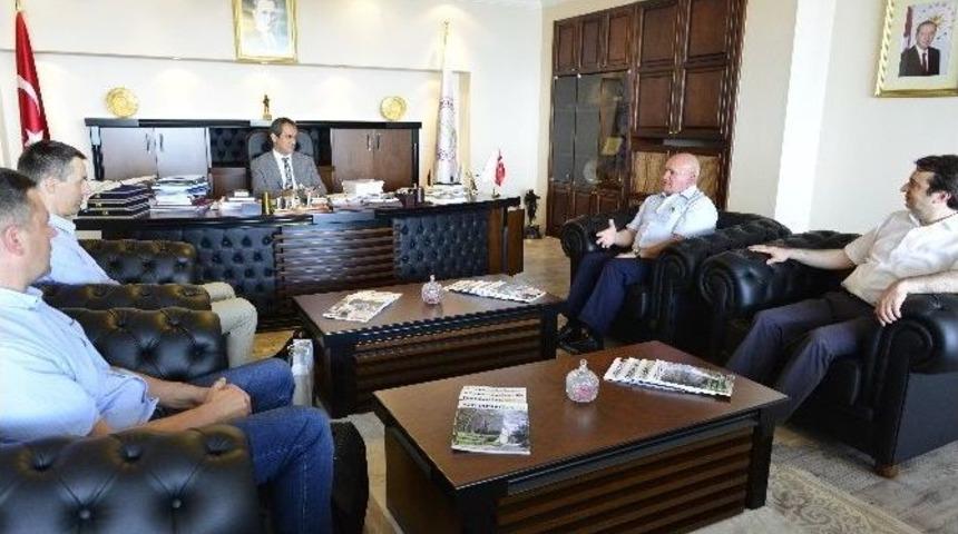 Polonya&rsquo;daki İki &Uuml;niversite Be&uuml;&rsquo;y&uuml; Ziyaret Etti