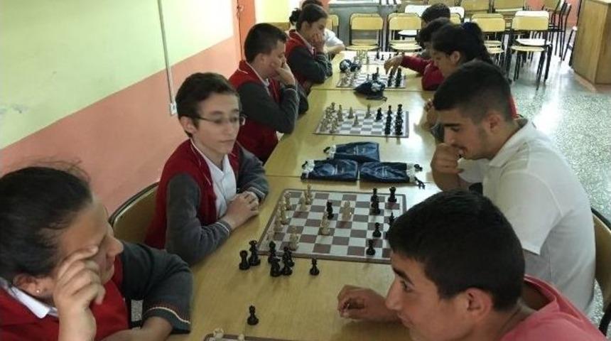 Satrançta Madalyalar Sahiplerini Buldu