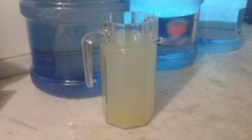 Ak&ccedil;adağ&rsquo;da Musluklardan &Ccedil;amur Akıyor