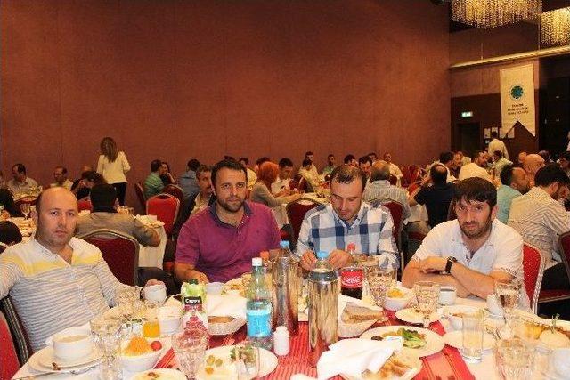 Arsin Organize Sanayi Bölgesi İftar Yemeğinde Buluştu