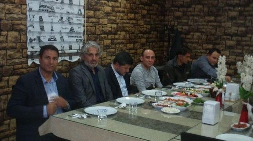 Ak Parti İl&ccedil;e Başkanlığından İftar Yemeği