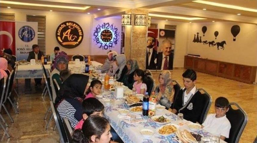 Acıg&ouml;l Belediyesi Yetimler G&uuml;n&uuml; Nedeniyle İftar D&uuml;zenledi
