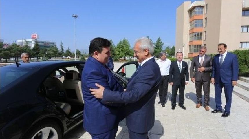 Vali Arslantaş&rsquo;tan Başkan Başsoy&rsquo;a Ziyaret