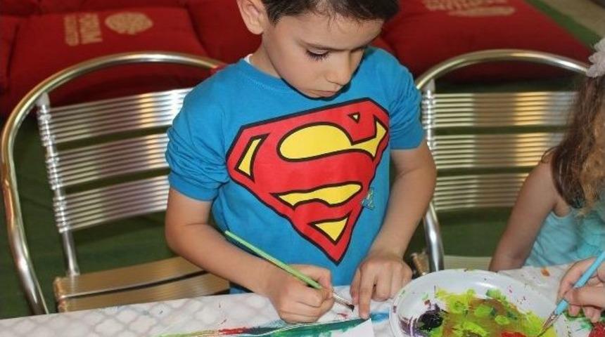 Forum Gaziantep &Ccedil;ocuk Kul&uuml;b&uuml;&rsquo;nden İp Baskı İle Rengarenk Desenler