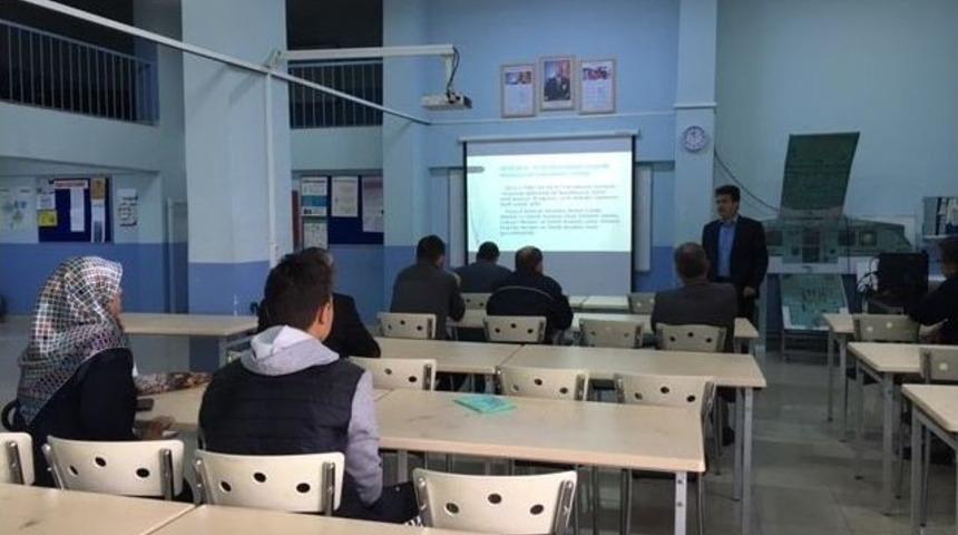 Erzincanlı &Ouml;ğrenciler Avrupa&rsquo;da Staj Yaptı