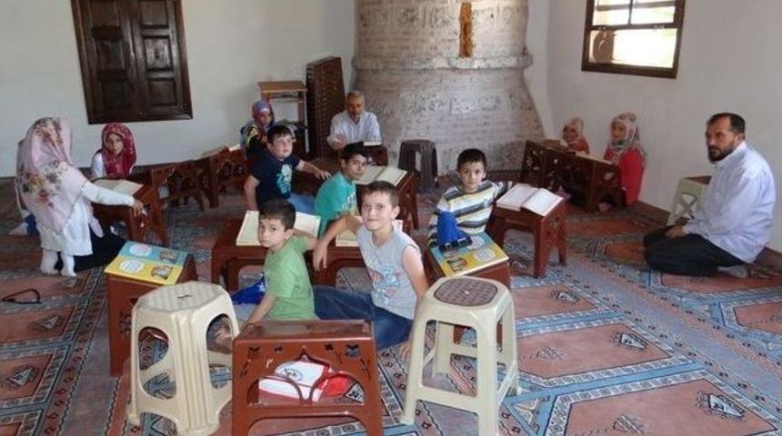 G&ouml;lpazarı&rsquo;nda Yaz Kur&rsquo;an Kursları Başladı