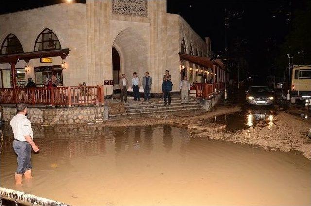 Darende’de Selin İzleri Temizleniyor