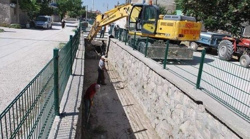 İscehisar’da Yeşil Alan, Park Ve Derelerde Çevre Düzenlemesi Çalışmaları Başladı