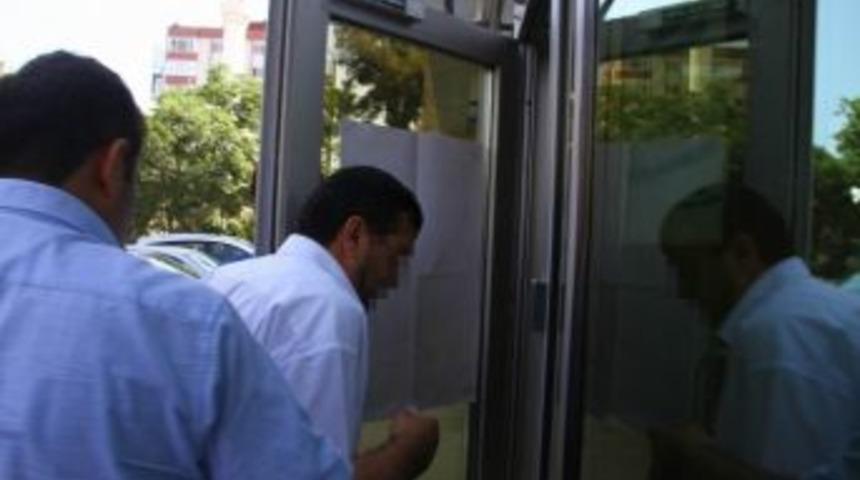 Otob&uuml;ste Ka&ccedil;ak İ&ccedil;ki Ele Ge&ccedil;ti